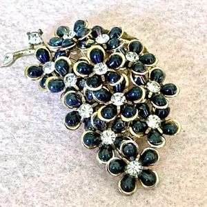 Vintage Black Floral Onyx and Gold Rhinestone Rare Brooch